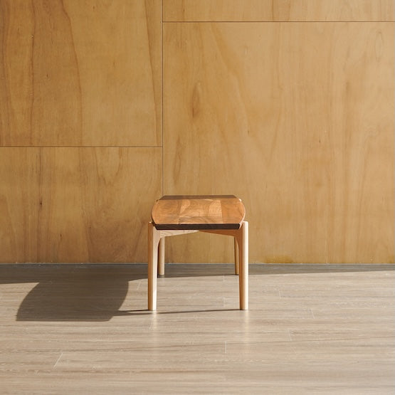 Sign 茶几|Ibata Interior