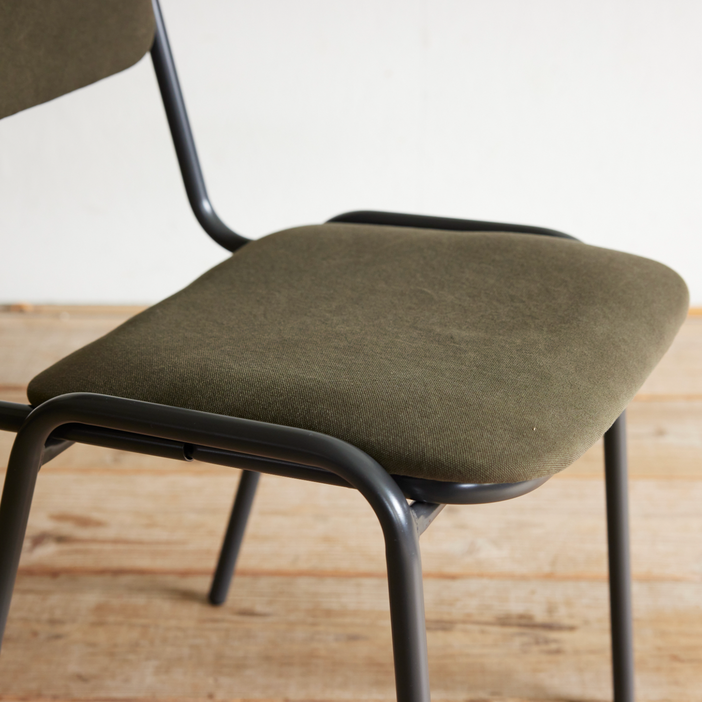Campus 餐椅|Switch Furniture