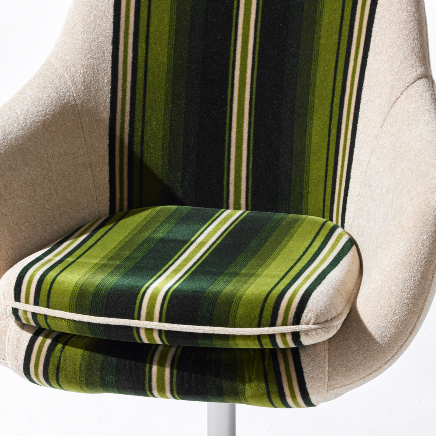 Cosmic 旋轉椅|Switch Furniture
