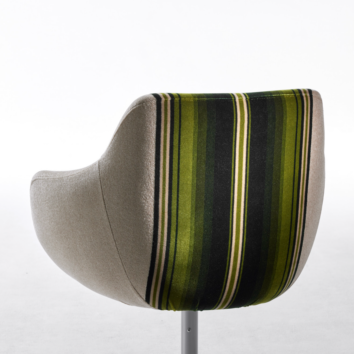 Cosmic 旋轉椅|Switch Furniture