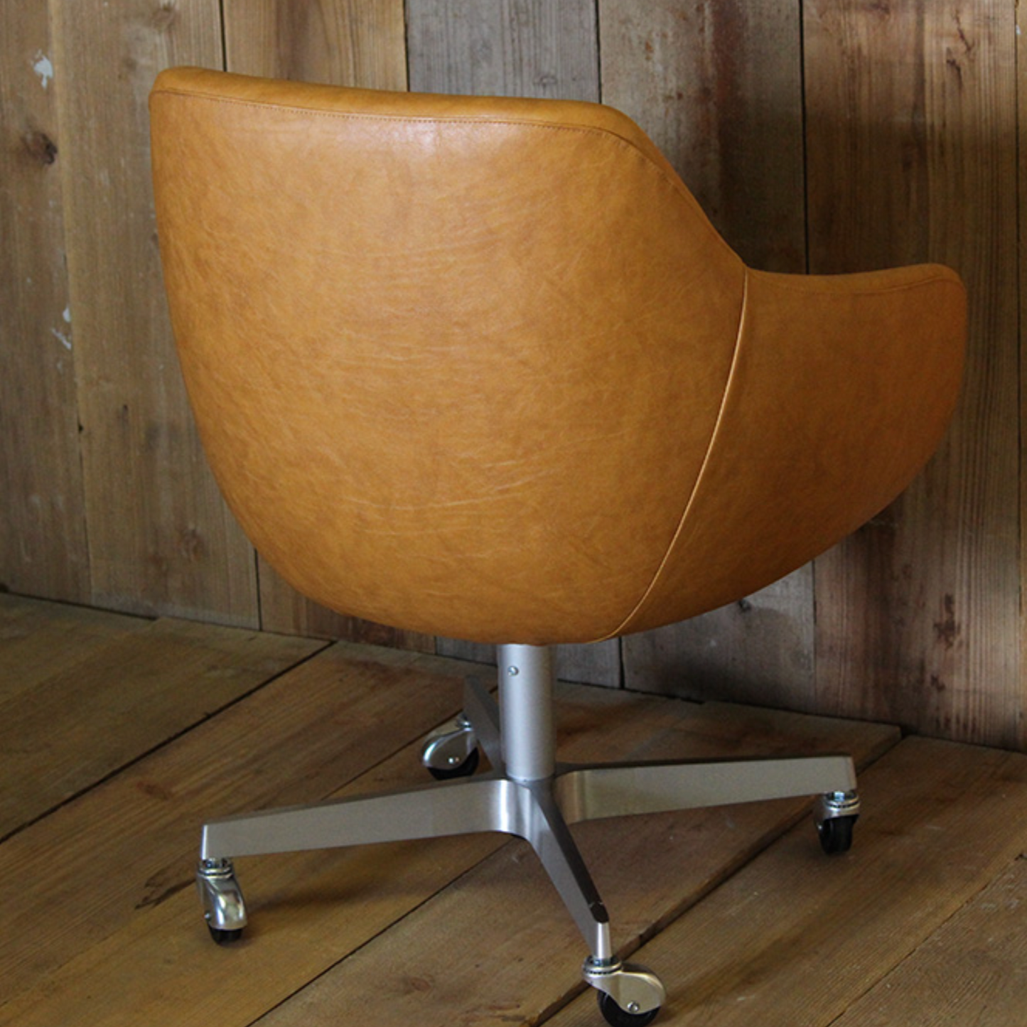 Cosmic 旋轉椅|Switch Furniture