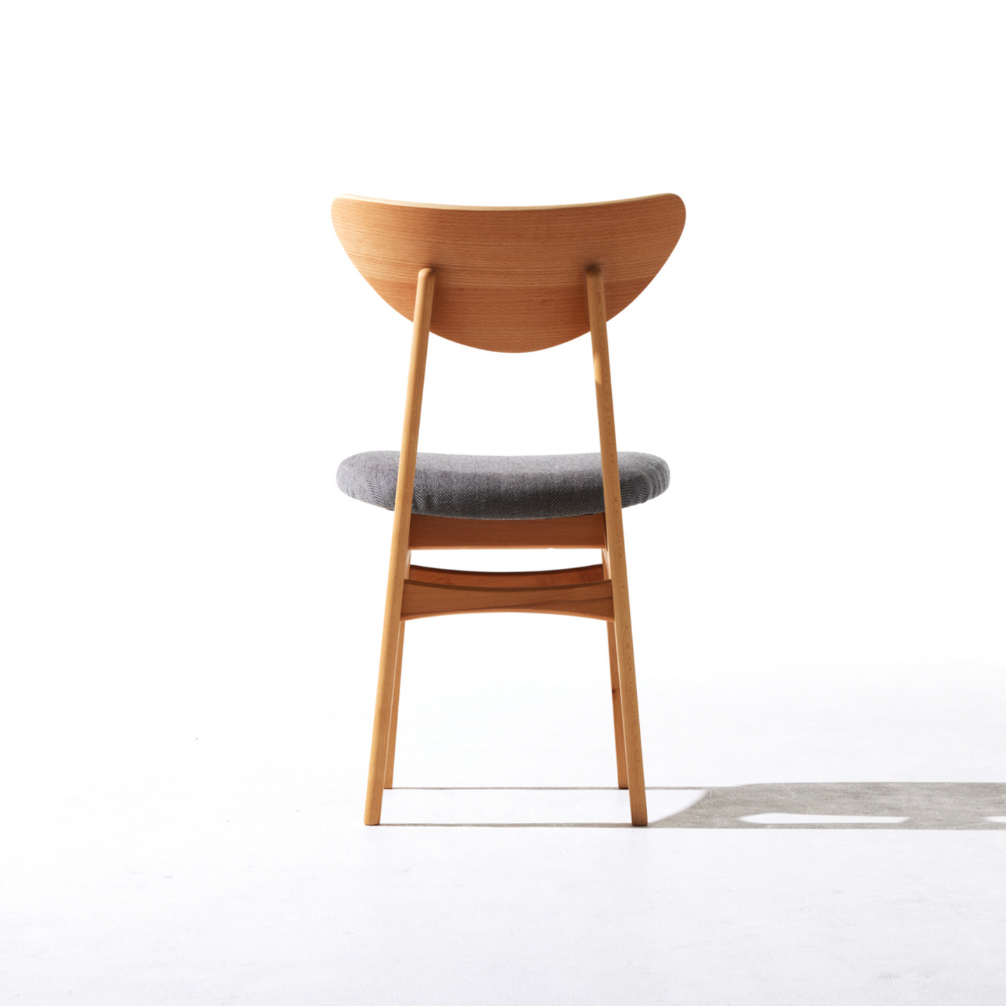 Karl 實木餐椅|Switch Furniture