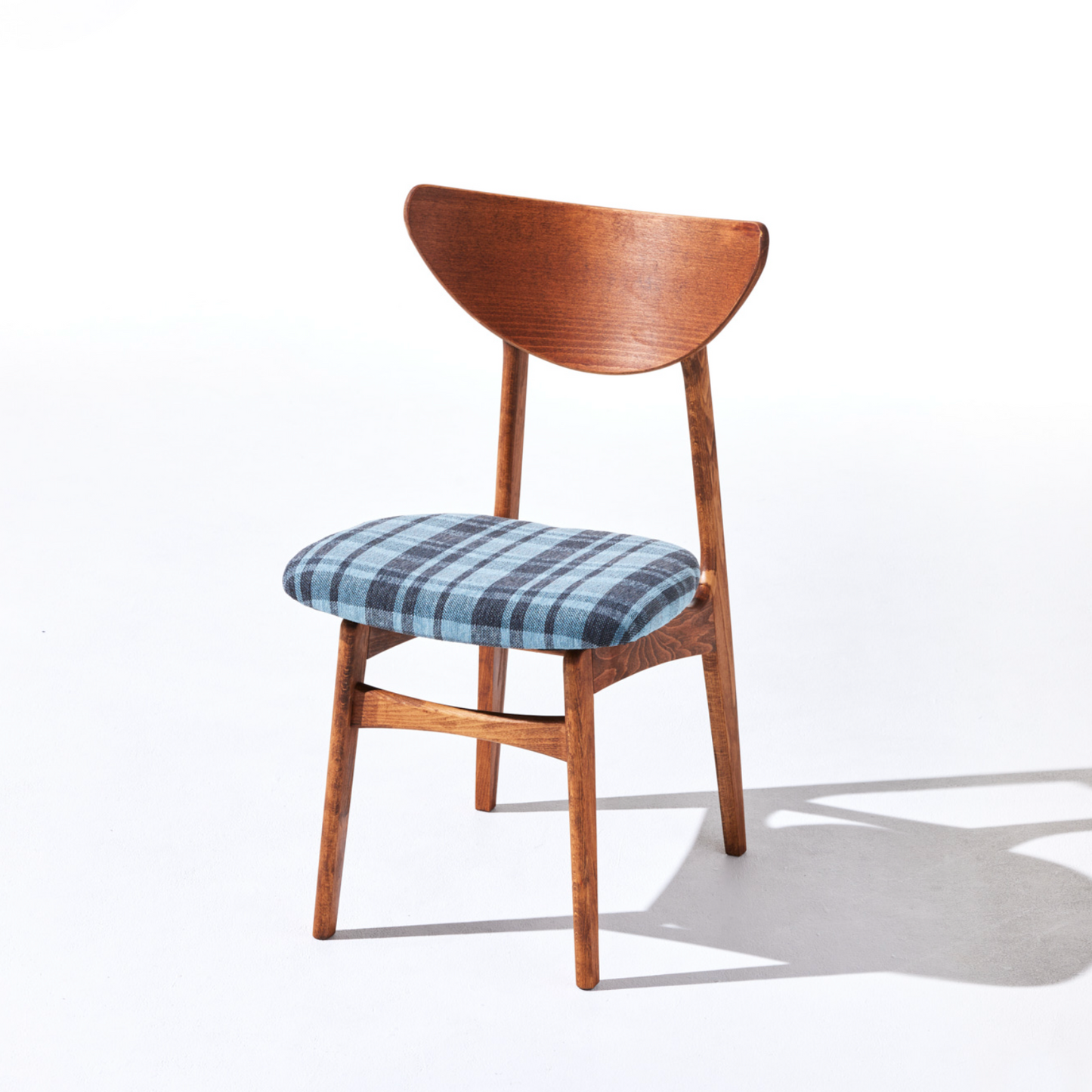 Karl 實木餐椅|Switch Furniture