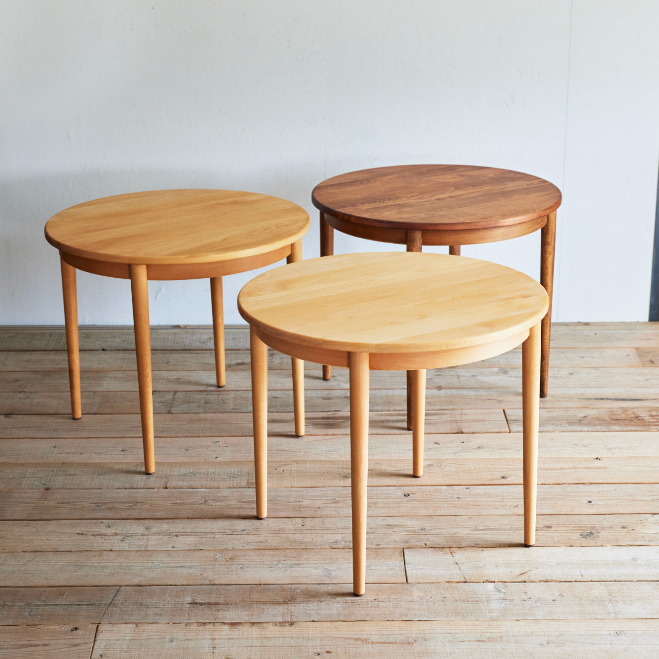Karl 實木小圓桌|Switch Furniture