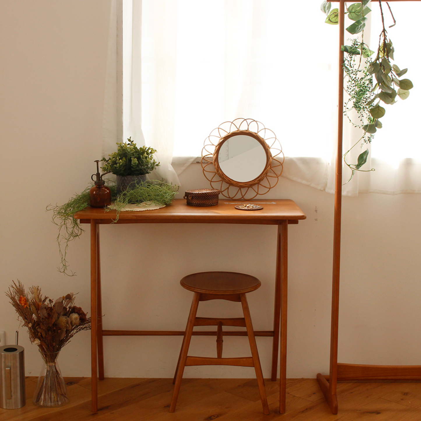 sepra 輕巧書桌|Ichiba