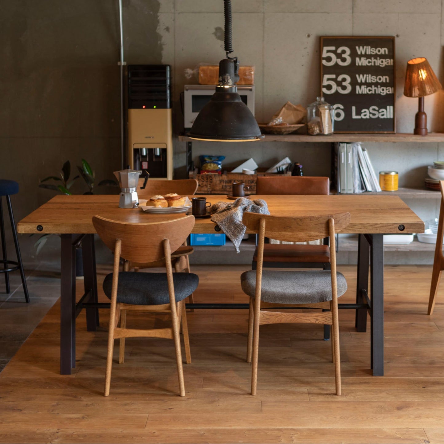 Cordial 實木餐椅|Switch Furniture