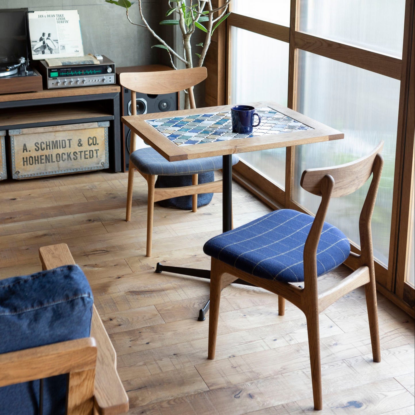 Cordial 實木餐椅|Switch Furniture