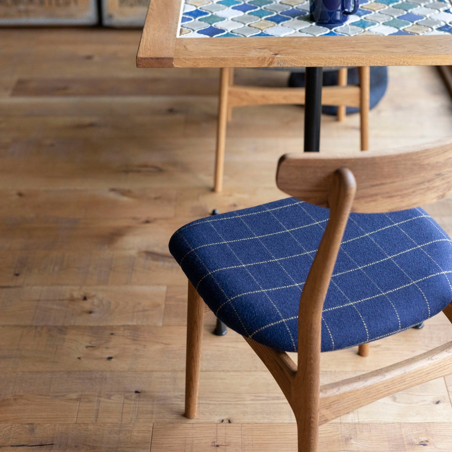 Cordial 實木餐椅|Switch Furniture