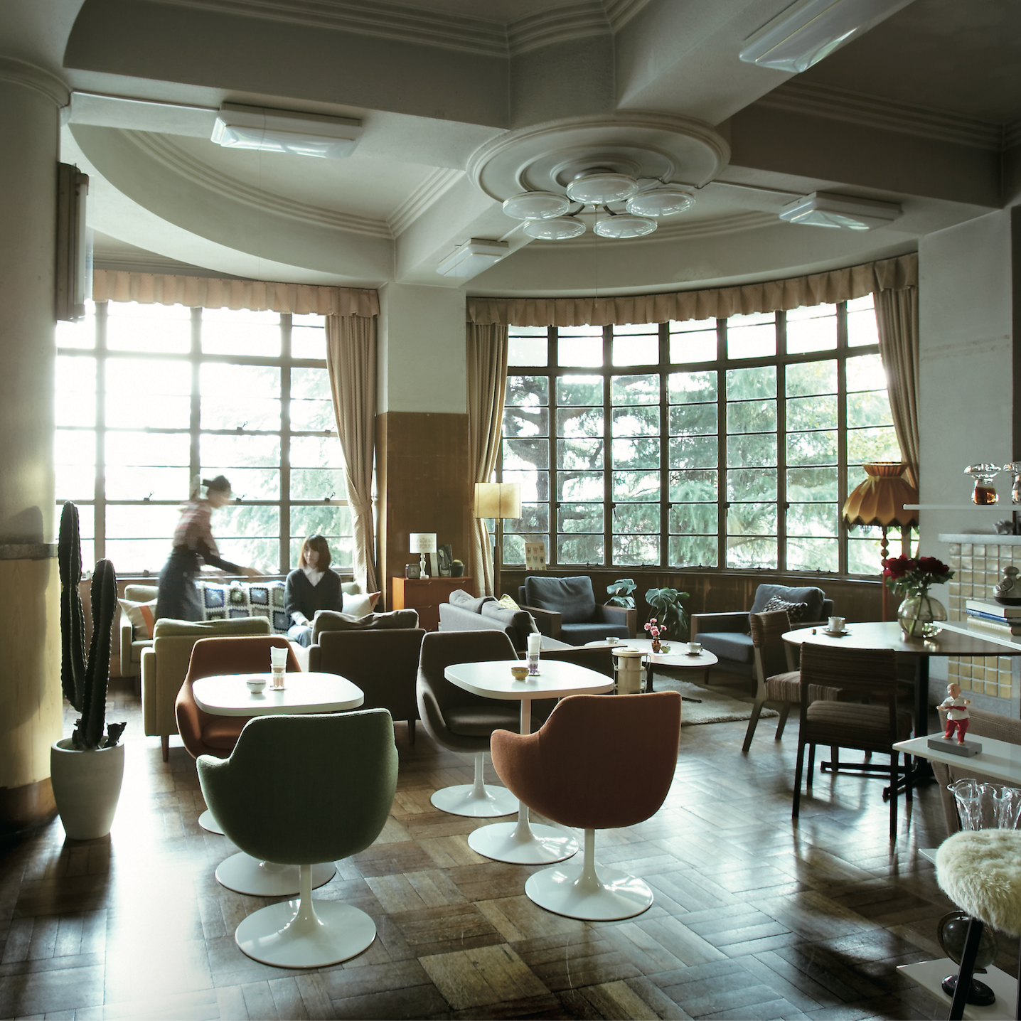 Cosmic 旋轉椅|Switch Furniture