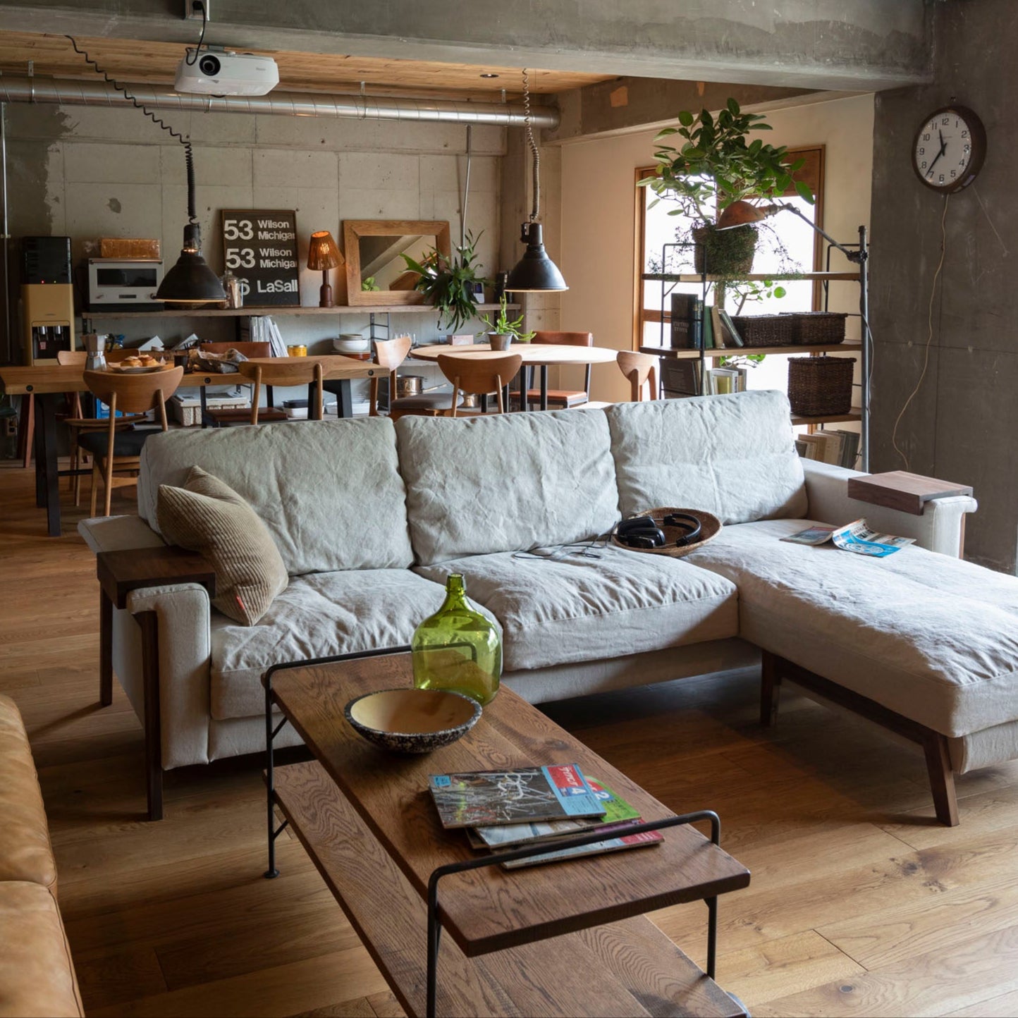附輪實木茶几|Switch Furniture