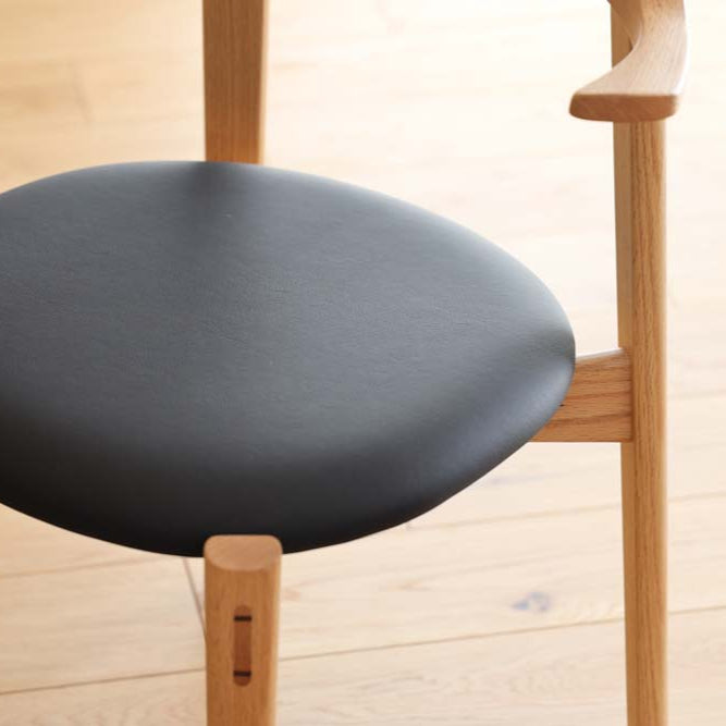 Ritz 附坐墊半扶手椅|Ibata Interior