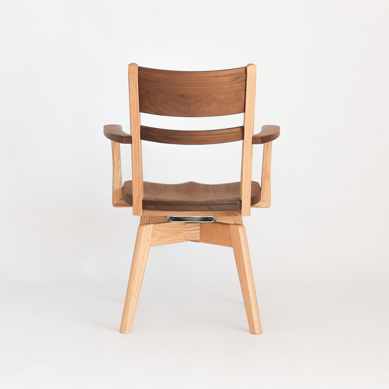 Sign 旋轉扶手椅|Ibata Interior