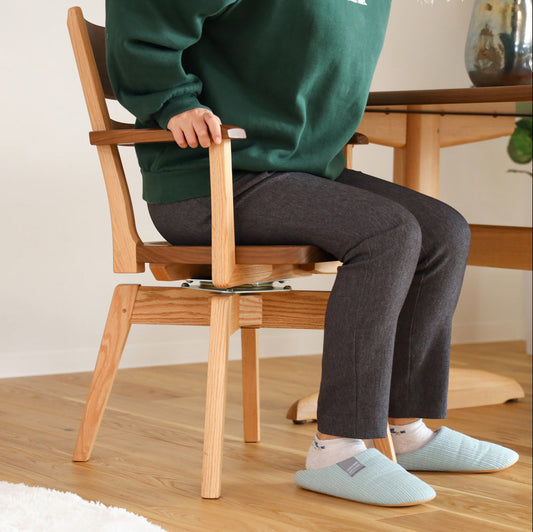 Sign 旋轉扶手椅|Ibata Interior