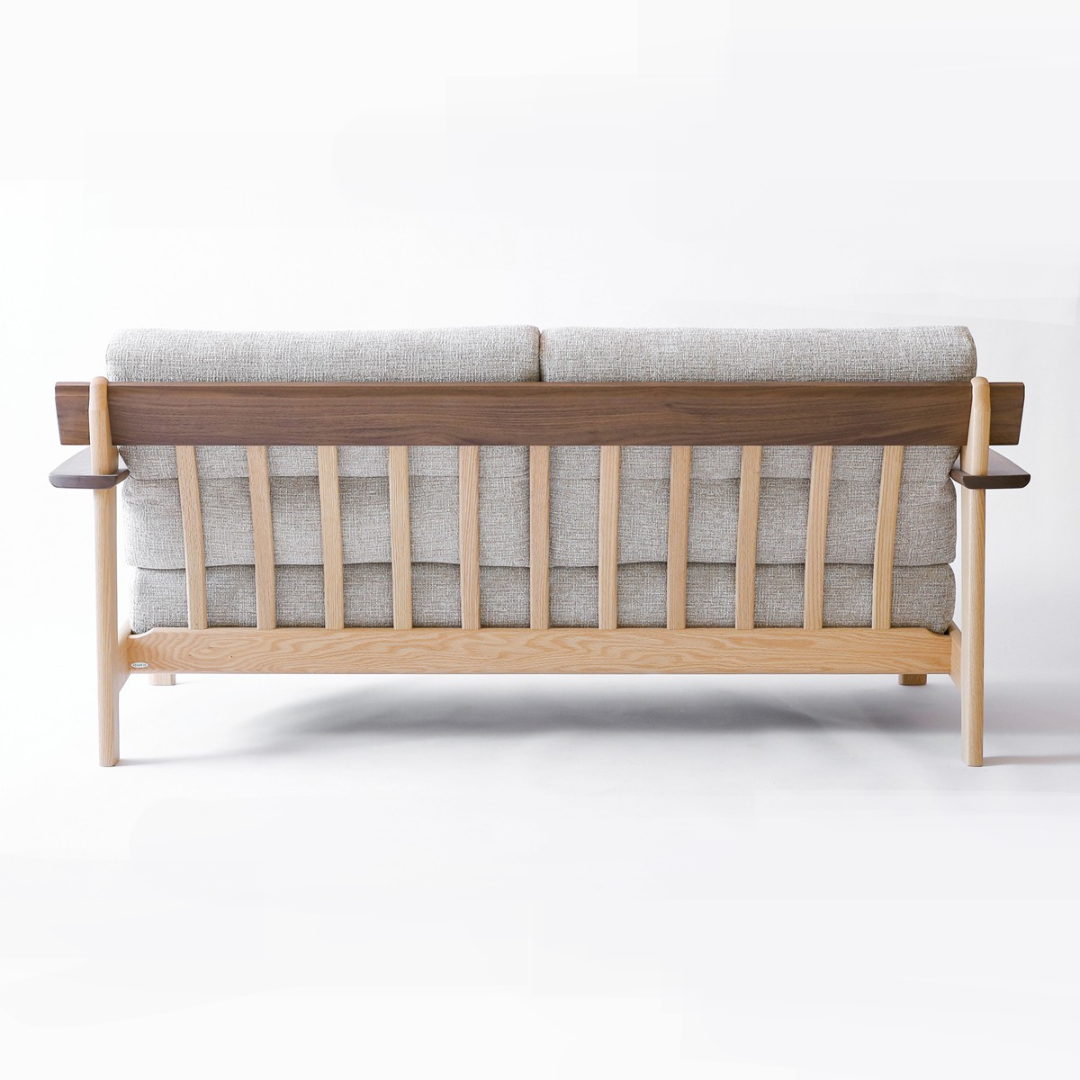 Sign 實木沙發|Ibata Interior