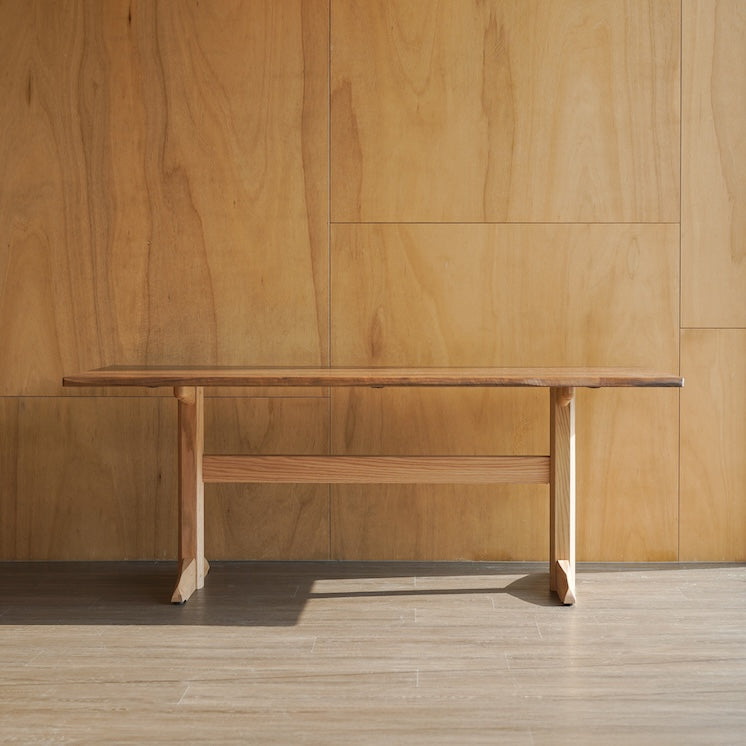 Sign 波形桌面餐桌｜Ibata Interior