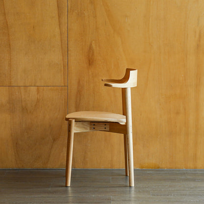 Ritz 實木半扶手椅｜Ibata Interior