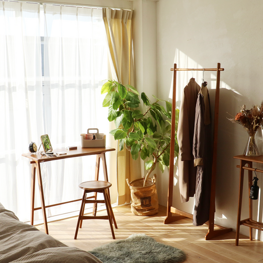 sepra 輕巧書桌｜Ichiba