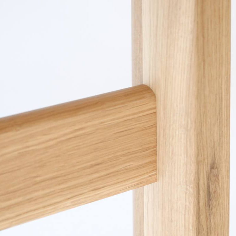 Sign 平滑桌面餐桌｜Ibata Interior