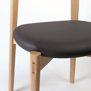 Ritz 靠墊椅背半扶手椅｜Ibata Interior