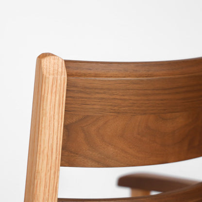 Sign 旋轉扶手椅｜Ibata Interior